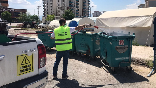 Büyükşehir, Ortak Kullanım Alanlarında Temizlik Çalışmalarını Sürdürüyor