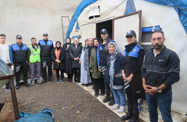 KAHRAMANMARAŞ EMNİYET MÜDÜRLÜĞÜ 20 KURSİYERE KÜLTÜR MANTARCILIĞI KURSU VERDİ