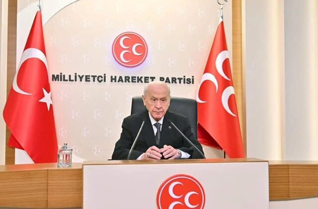 MHP Lİderi Bahçeli;”Yalan iddialara ve yanlış yönlendirmelere tevessül ve teşebbüs etmeyen gazeteciler her zaman saygıyı hak etmektedir”