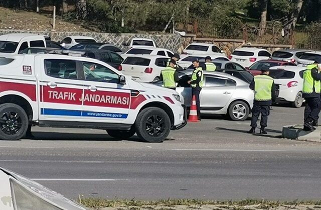 Kahramanmaraş jandarmadan trafik denetimi