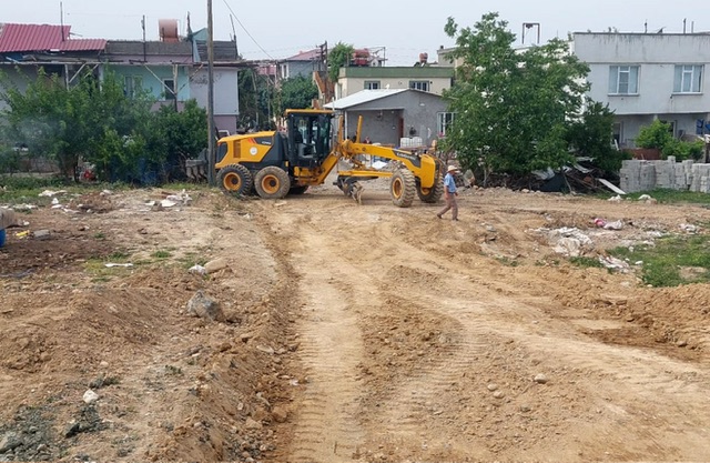 DULKADİROĞLU BELEDİYESİ’NDEN SÜMER MAHALLESİ’NE YENİ YOL AÇMA ÇALIŞMASI