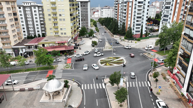 Başkonuş Caddesi ve Bağlantı Yolları 10 Milyon TL’lik Yatırımla Yenilendi