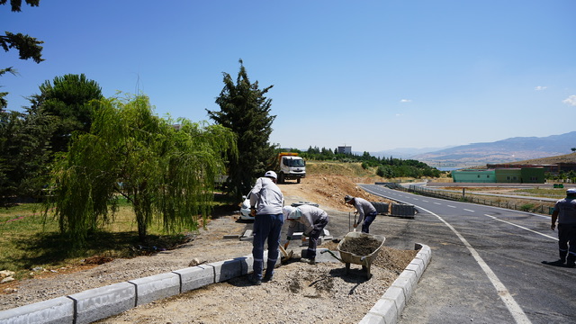 Trafik Güvenliği İçin Turgut Özal Bulvarı’na Yeni Kavşak