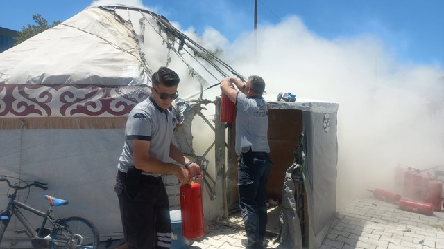 Kahramanmaraş’ta çadır yangını korkuttu