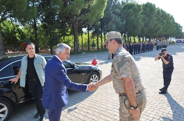 Vali Mükerrem Ünlüer’den İl Jandarma Komutanı Tuğgeneral Ali Gemalmaz’a Ziyaret