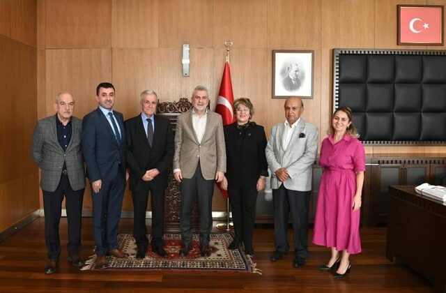 Kahramanmaraş Eğitim Vakfı Yöneticilerinden Başkan Görgel’e ziyaret