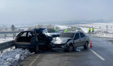 Afşin’de iki otomobil çarpıştı: 1 ölü 3 yaralı