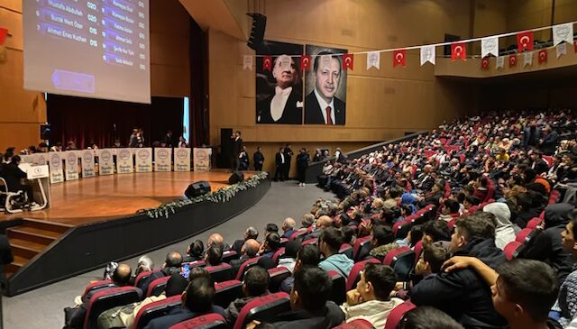 Çöle İnen Nur Kitabı Bilgi Yarışması’nın Finali Gerçekleştirildi