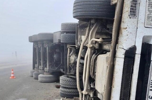 Afşin’de Pancar Yüklü Tır Devrildi