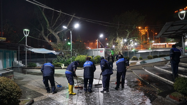 Büyükşehir’den Kapalı Çarşı ve Çevresinde Kapsamlı Temizlik