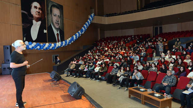 Yarıyıl YKS Kampı Biyoloji Dersiyle Devam Etti