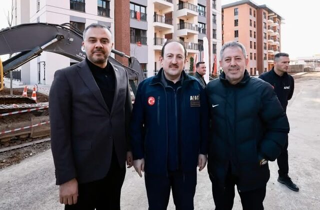 Başkan Hanifi Toptaş, Ebrar Sitesi’nde İncelemelerde Bulundu