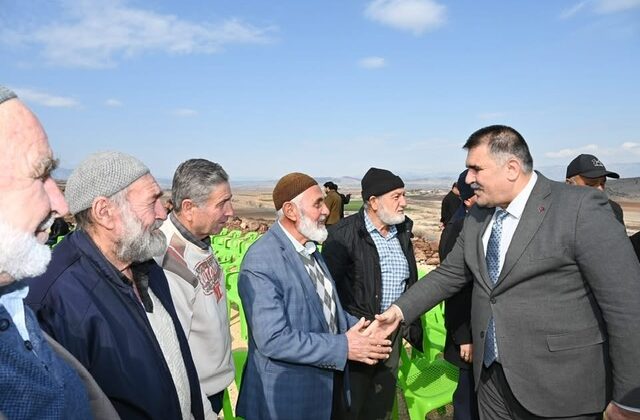 Türkoğlu Belediye Başkanı Mehmet Karaca’dan Fatma Yenigül Camii Açılışı