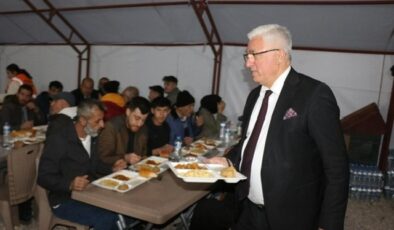 Pazarcık Belediyesi’nin İftar Çadırı Yoğun İlgi Gördüİ